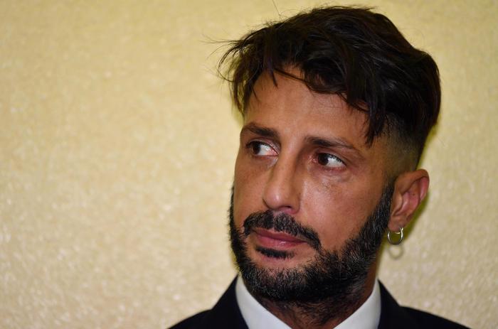 Fabrizio Corona su Asia Argento: "Ecco la verità sul contratto da 100mila euro"