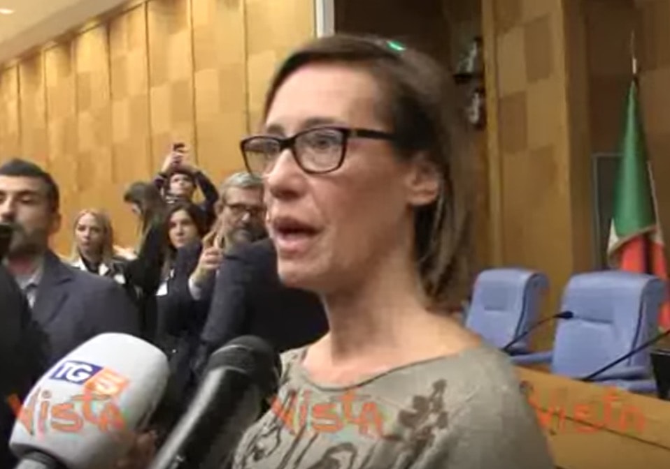 Ilaria Cucchi: "Salvini troppo impegnato per il cinema? Non commento" VIDEO