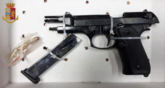 Davide Sau arrestato: il fratello attaccante Cagliari accusato di avere armi e droga