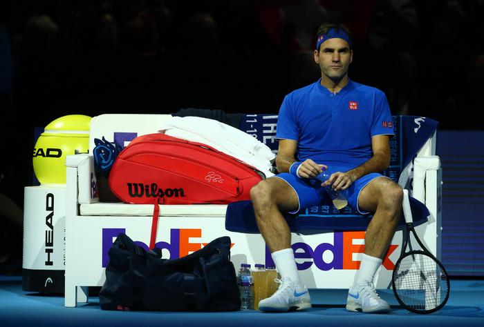 Roger Federer battuto da Alexander Zverev a Londra. Ma il pubblico fischia