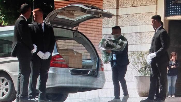 Sassari, donna dichiarata morta, parenti fissano funerali. Ma era ancora viva