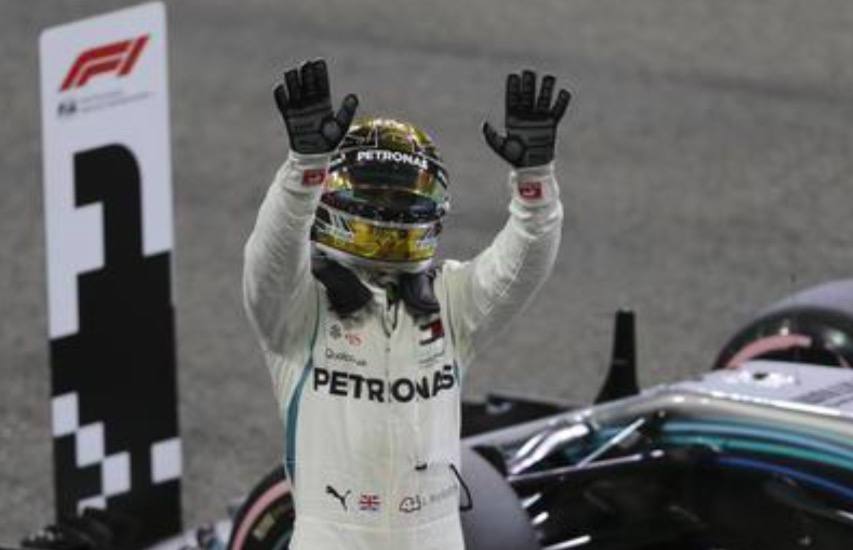 Formula 1, Abu Dhabi: Hamilton trionfa nell'ultimo gp della stagione, Vettel secondo