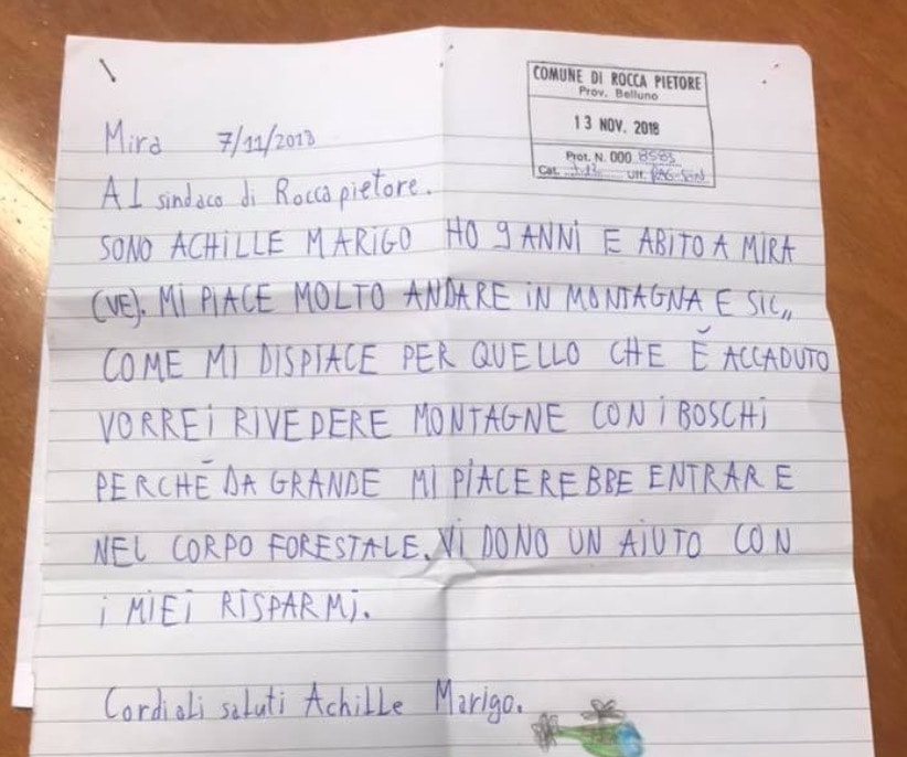 Maltempo, bambino dona 5 euro a Rocca Pietore (Belluno): "I miei risparmi per i vostri boschi"