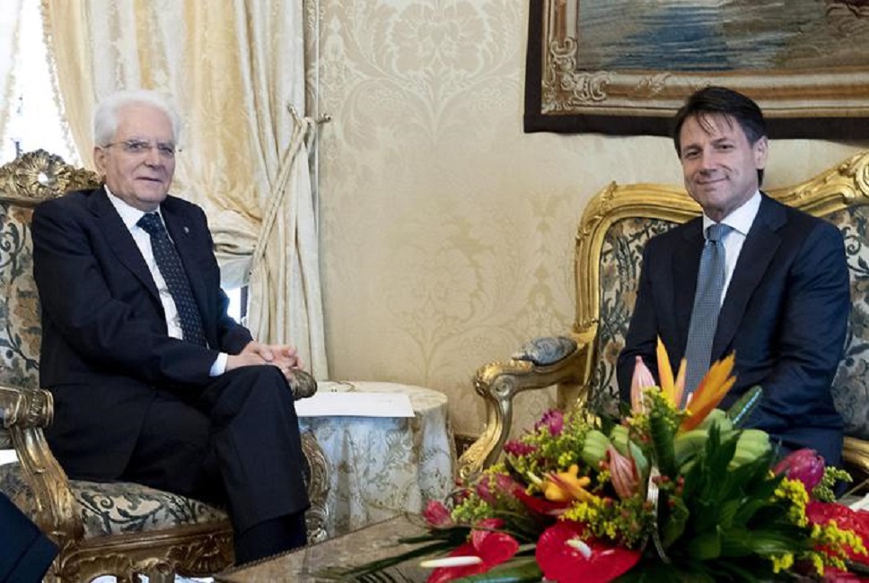 Sergio Mattarella, lettera a Conte sulla manovra: "Dialogate con la Ue"