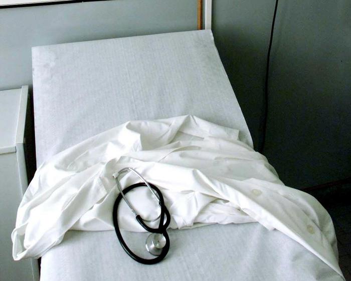 Torino, medico di base arrestato. E' accusato di molestie sulle pazienti, tra cui una bambina