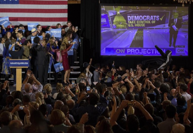 Midterm, Trump conserva il Senato. I democratici vincono alla Camera (foto Ansa)
