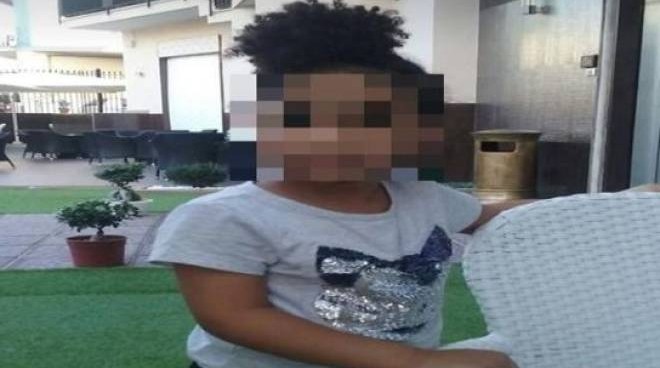 Napoli: "A scuola mi dicono cacca perché sono nera". Il video del papà su Facebook