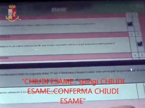 Bari, microcamere e auricolari per superare esame patente3