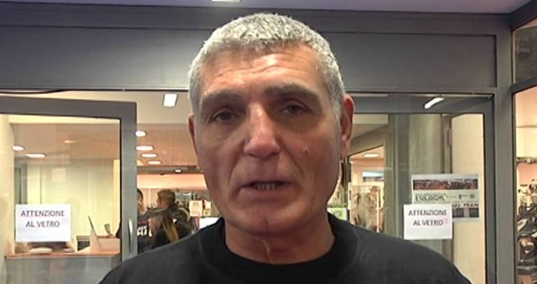 Patrizio Oliva, l'ex pugile confessa: "Mio padre era un violento"