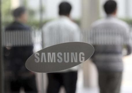 Samsung si scusa per gli operai malati di cancro e li risarcisce