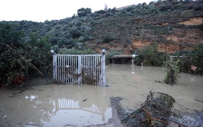 Casteldaccia casa abusiva. Tar: "Andava abbattuta, ma il Comune...". Comune: "Andava abbattuta ma il Tar..."