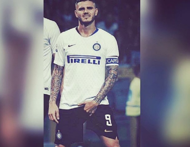 Wanda Nara e la frecciatina a Spalletti: "In panchina col Genoa? Avrebbe potuto fare tre gol" (foto Instagram)