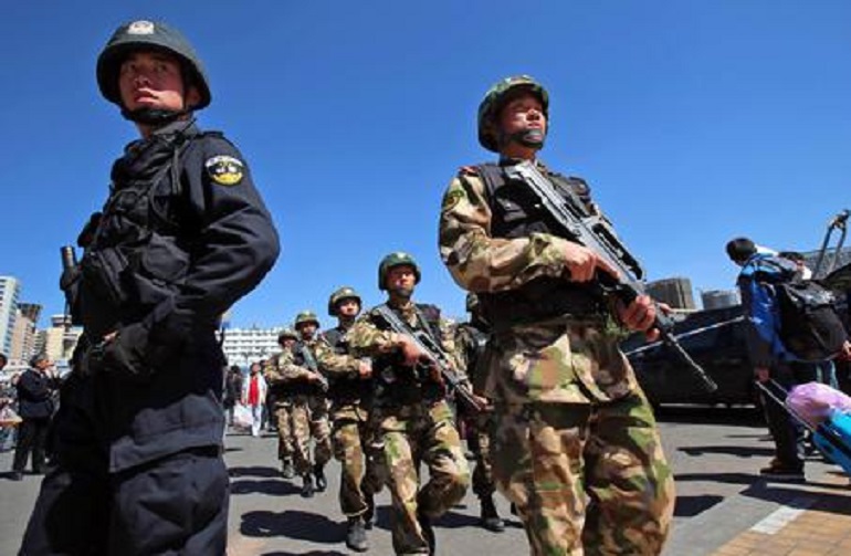 Cina, sequestra un bus e si lancia sui pedoni: almeno 5 morti (foto d'archivio Ansa)