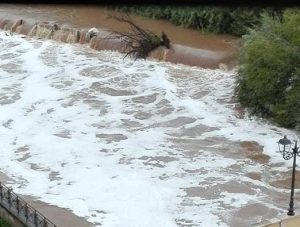 Fiume Sacco ricoperto di schiuma bianca7