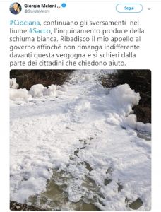 Fiume Sacco ricoperto di schiuma bianca3