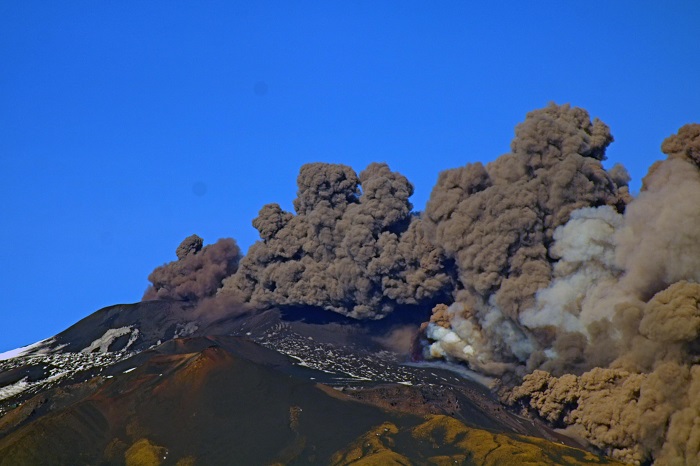 terremoto catania etna