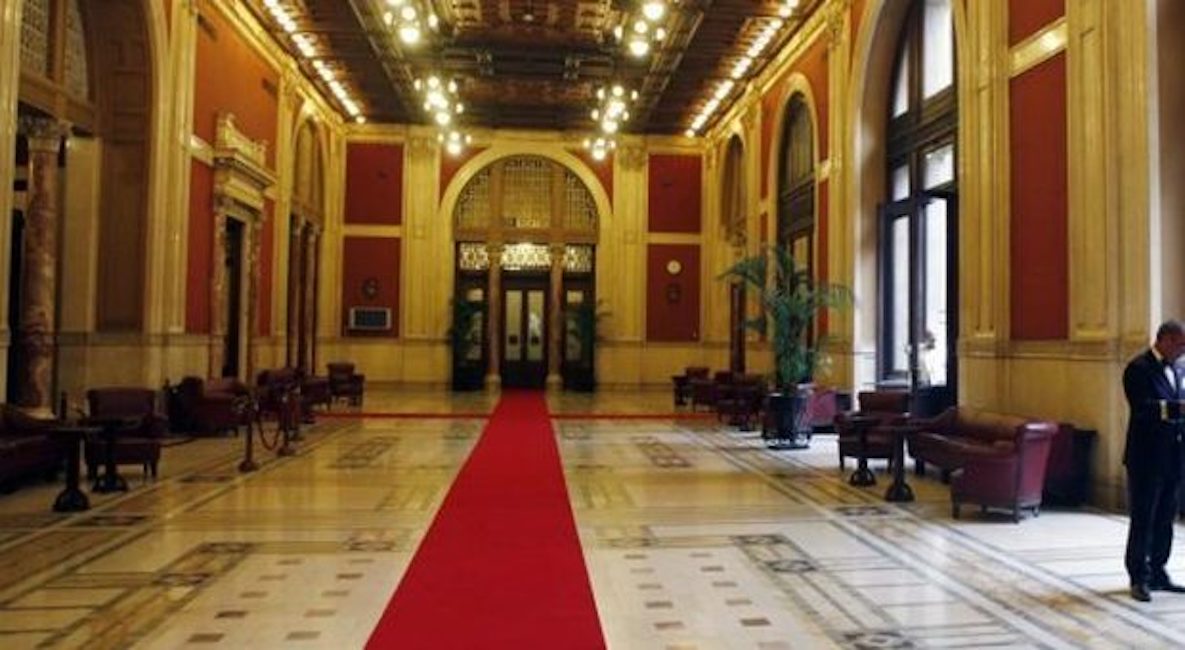 Camera, dopo il rapporto nel bagno spunta una classifica: i 4 nomi che girano tra le deputate