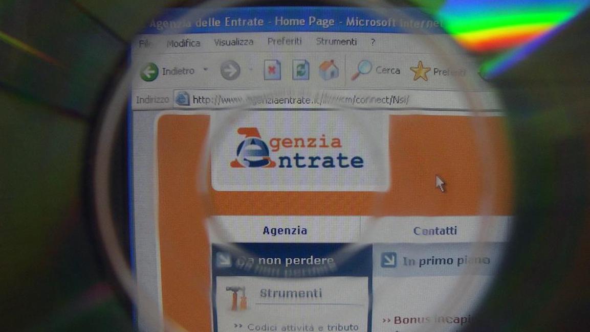 Fisco, niente cartelle a Natale: congelati 255mila atti, si riprende dopo la Befana