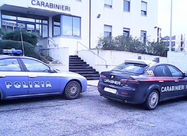 Verolanuova (Brescia): moldavo fermato devasta la sala d'aspetto della caserma (foto d'archivio Ansa)