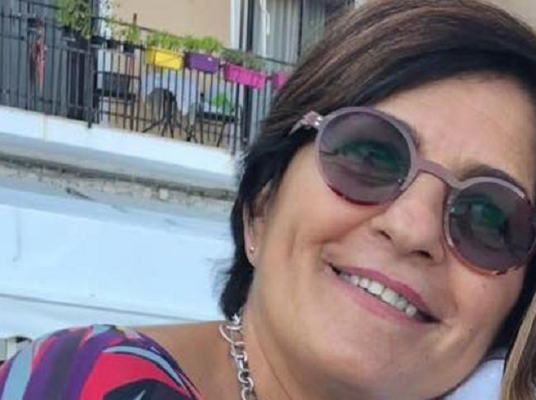 Crotone, dottoressa aggredita con cacciavite davanti all’ospedale: salvata da un ambulante