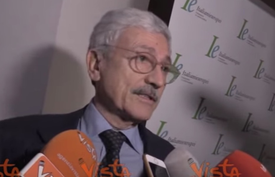 Massimo D'Alema: "Nuovo esecutivo Berlusconi è la prospettiva più probabile" VIDEO