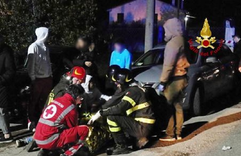 Discoteca Corinaldo, il racconto di un 16enne: "Sono riuscito a salvare la mia ragazza" (foto Ansa)