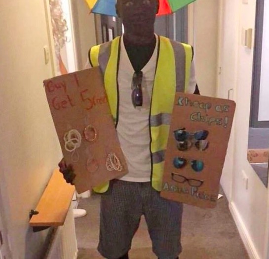 Dundee, Jamie Robson accusato di razzismo: si è travestito da venditore ambulante per una festa in maschera