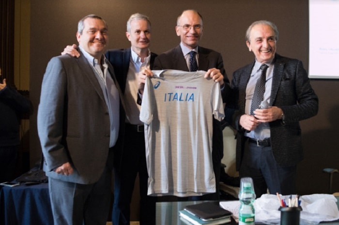 Enrico Letta, il ritorno dell'ex premier: "Ma non mi candido alle primarie Pd". Storie di ordinaria fotografia