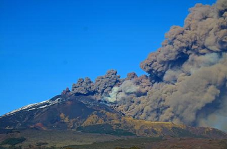 Etna, altre due scosse di terremoto nel catanese. La più forte di magnitudo 3,4 (foto Ansa)
