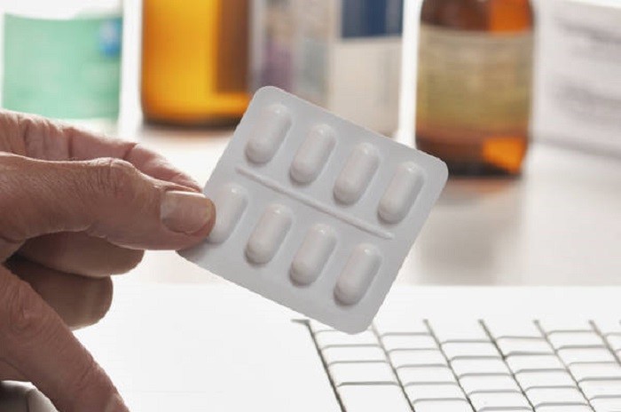 Farmaci, le Regioni rimborseranno solo quelli meno costosi