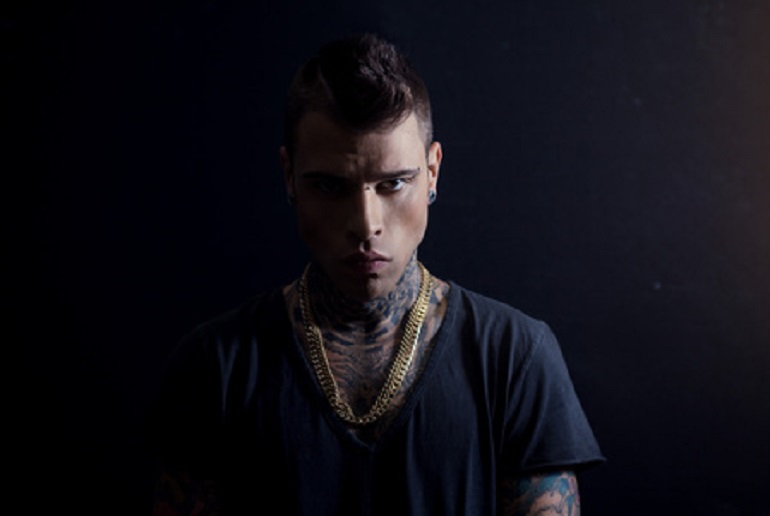 Fedez lancia l'allarme: "Attenzione alle nuove droghe. Ora vanno di moda Lean e codeina" (foto Ansa)