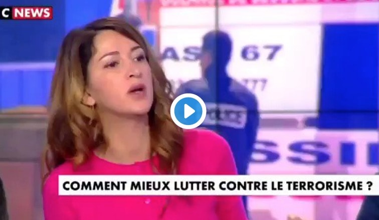 Francia, "Islam si deve sottomettere alla legge": ex giornalista di Charlie Hebdo minacciata di morte