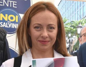 Giorgia Meloni (nella foto), Toscani la insulta, Gasparri: chieda i danni. Salvini gli costò già...
