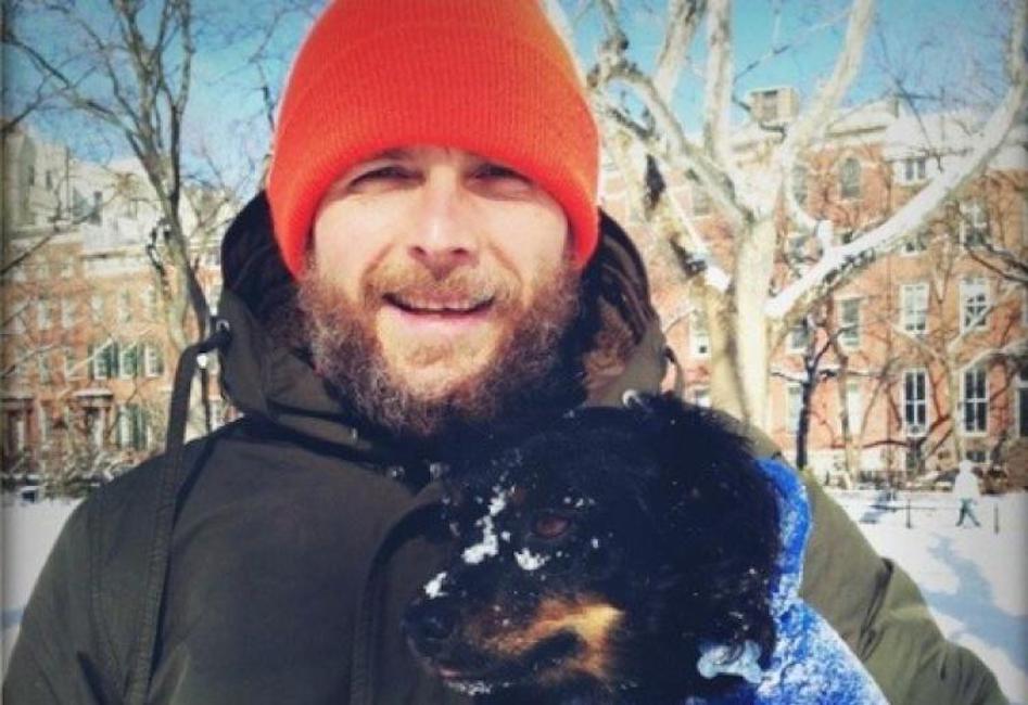 Jovanotti, mega regalo di Natale al canile di Ossaia: 23 quintali di cibo per gli amici a quattro zampe