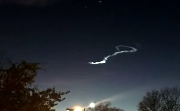 California meteorite illumina la notte