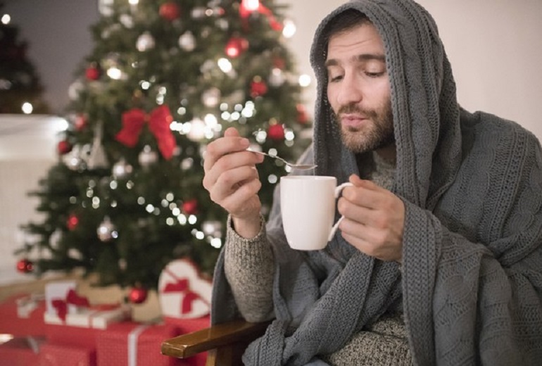 Natale, parla la sessuologa: "Il 24, il 25 e il 26 dicembre sono i giorni peggiori a livello sessuale" (foto Ansa)