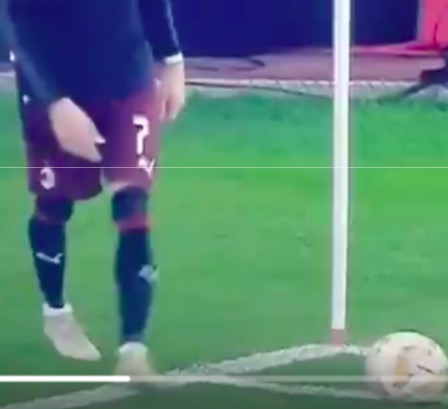 Olympiacos come Frosinone, palloni in campo per eliminare Milan dall'Europa League