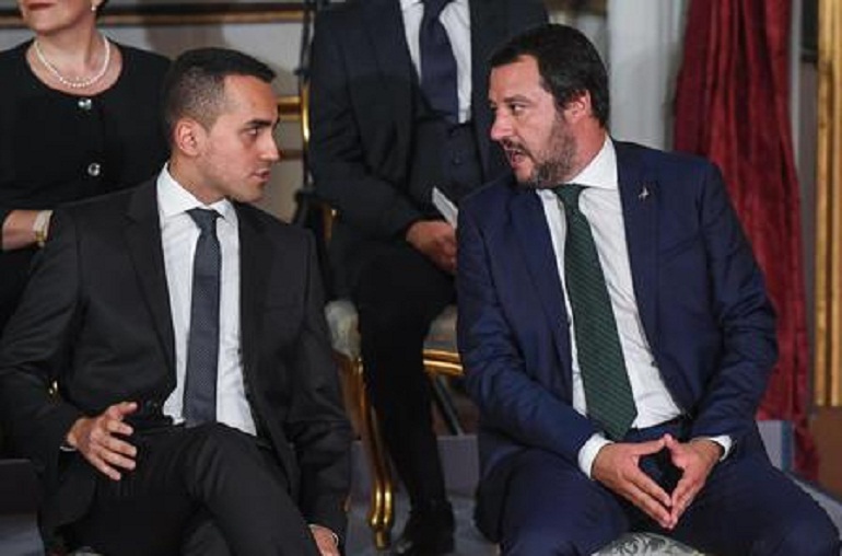 Salvini-Di Maio: erano 37 i mld da distribuire, sono 27. Italia aiutata da...Macron-Merkel! (foto Ansa)