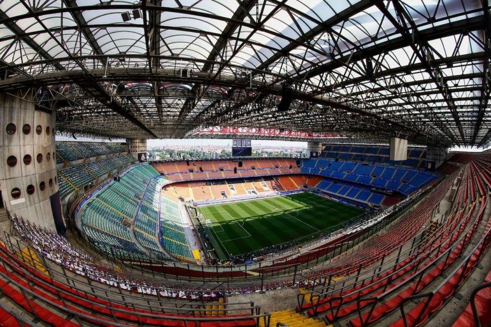 San Siro come Wembley: demolire il Meazza si può. Nuovo stadio di proprietà Milan e Inter
