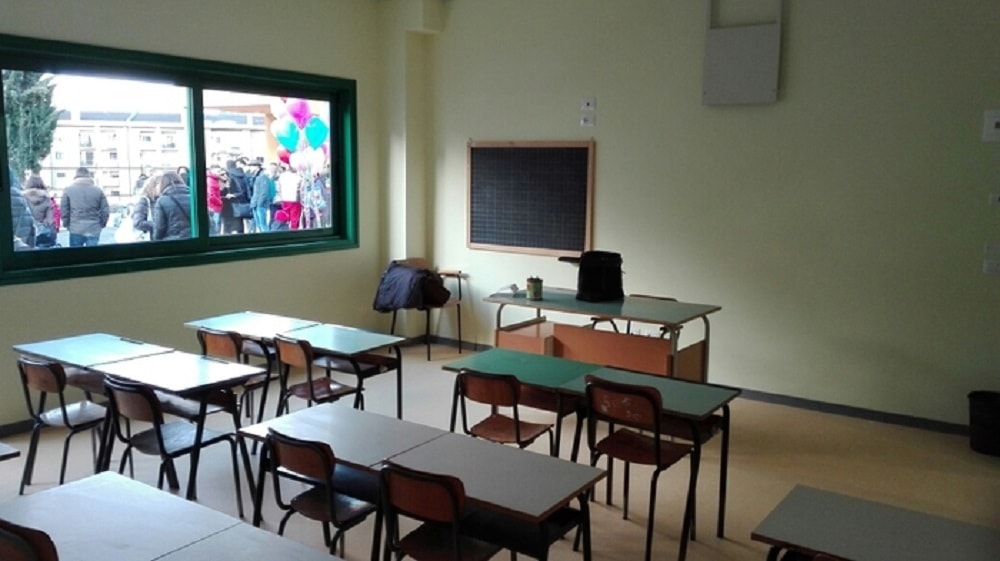 Bullismo a Massarosa (Lucca), prof viene insultata da una studentessa e ha un malore