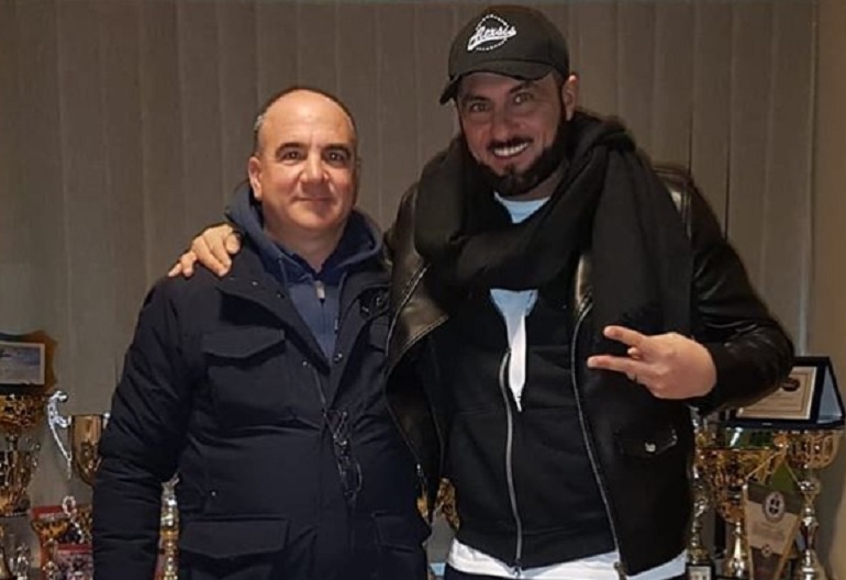 Sossio Aruta (48 anni), l'ex tronista di "Uomini e Donne" torna a giocare a calcio (foto Ansa)