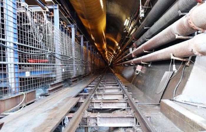 Infrastrutture: mentre tutti vanno avanti, in Italia non si investe più