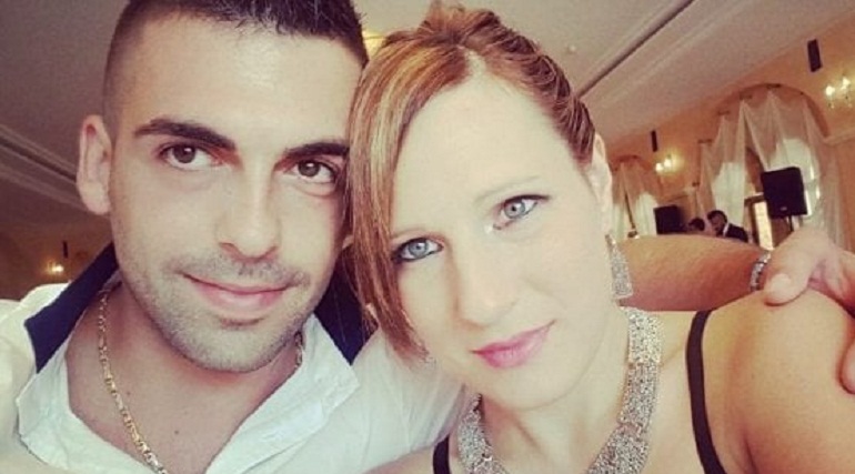 Veronica Orlando, al funerale il compagno si avvicina alla bara: "Vuoi sposarmi?"