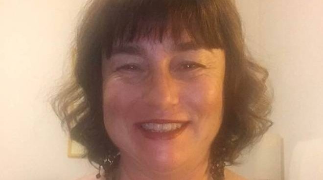 Roma, professoressa denuncia: "Credeva fossi ebrea, uomo con svastica tatuata mi ha sputato"