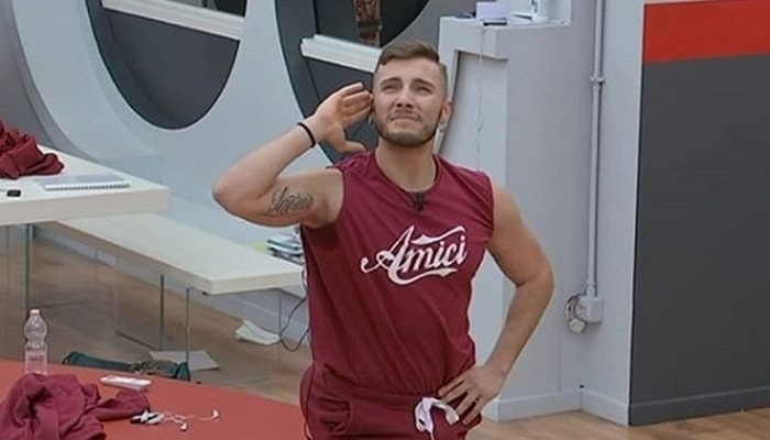 Amici, allievi occupano scuola. Contestano Timor Steffens che ha eliminato Marco Alimenti