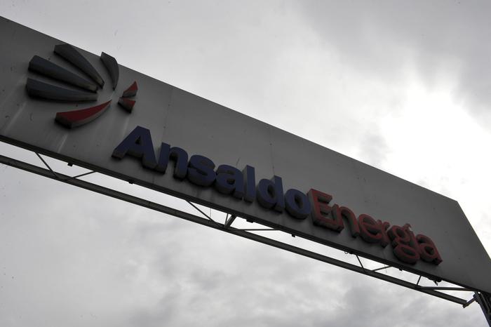 Genova, operaio muore sul lavoro. Eros Cinti, 42 anni e due figli, schiacciato all'Ansaldo Energia