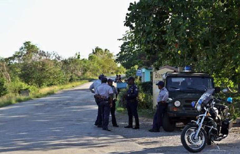 Cuba, autobus di turisti si ribalta: almeno sei morti (foto Ansa)