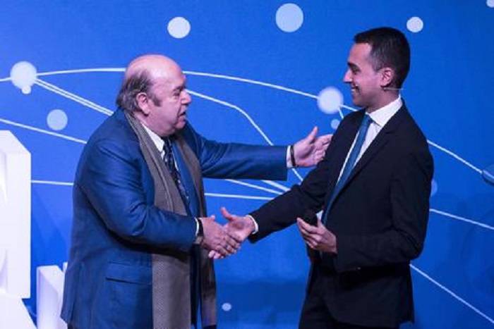 Lino Banfi, un Nonno Libero per tutti: prima la sinistra, poi M5S. Aveva ragione Zalone?