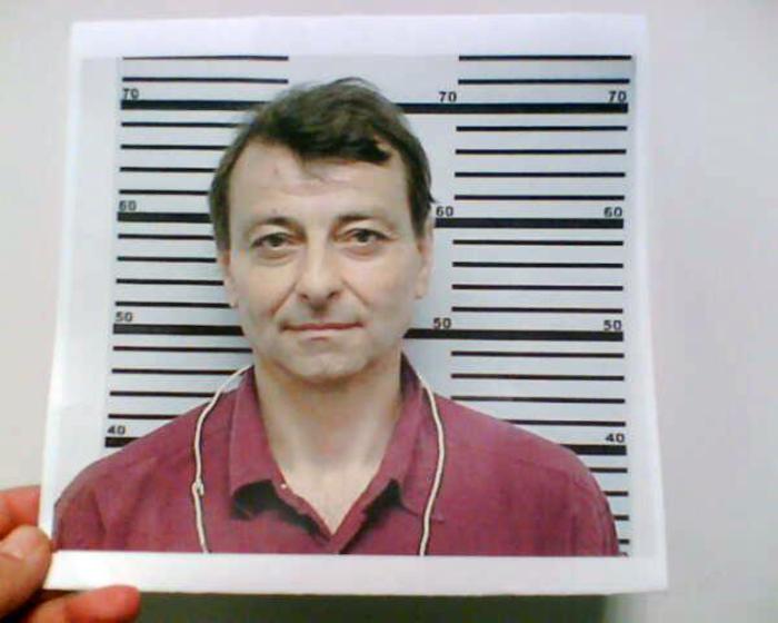 Cesare Battisti. Altri 12 latitanti in Francia richiesti dall'Italia, ma per loro non vale il mandato d'arresto europeo