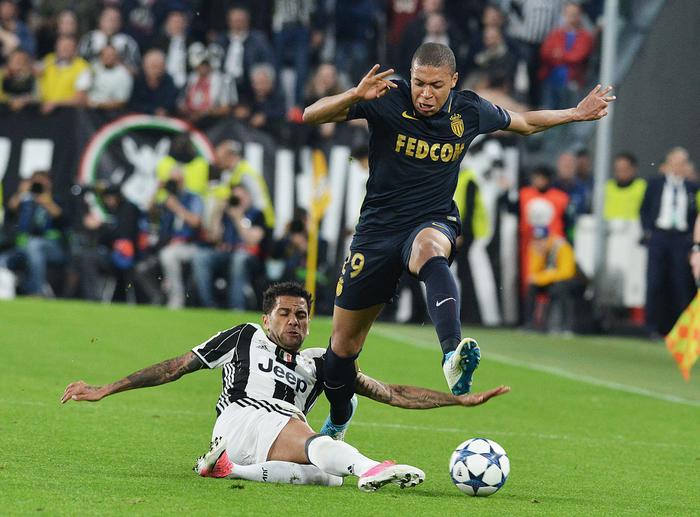 Calciomercato Juventus, Mbappé e Ramsey. Paratici: "Ecco la verità"